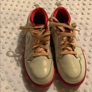 *Authentic* Jordan retro 1’s